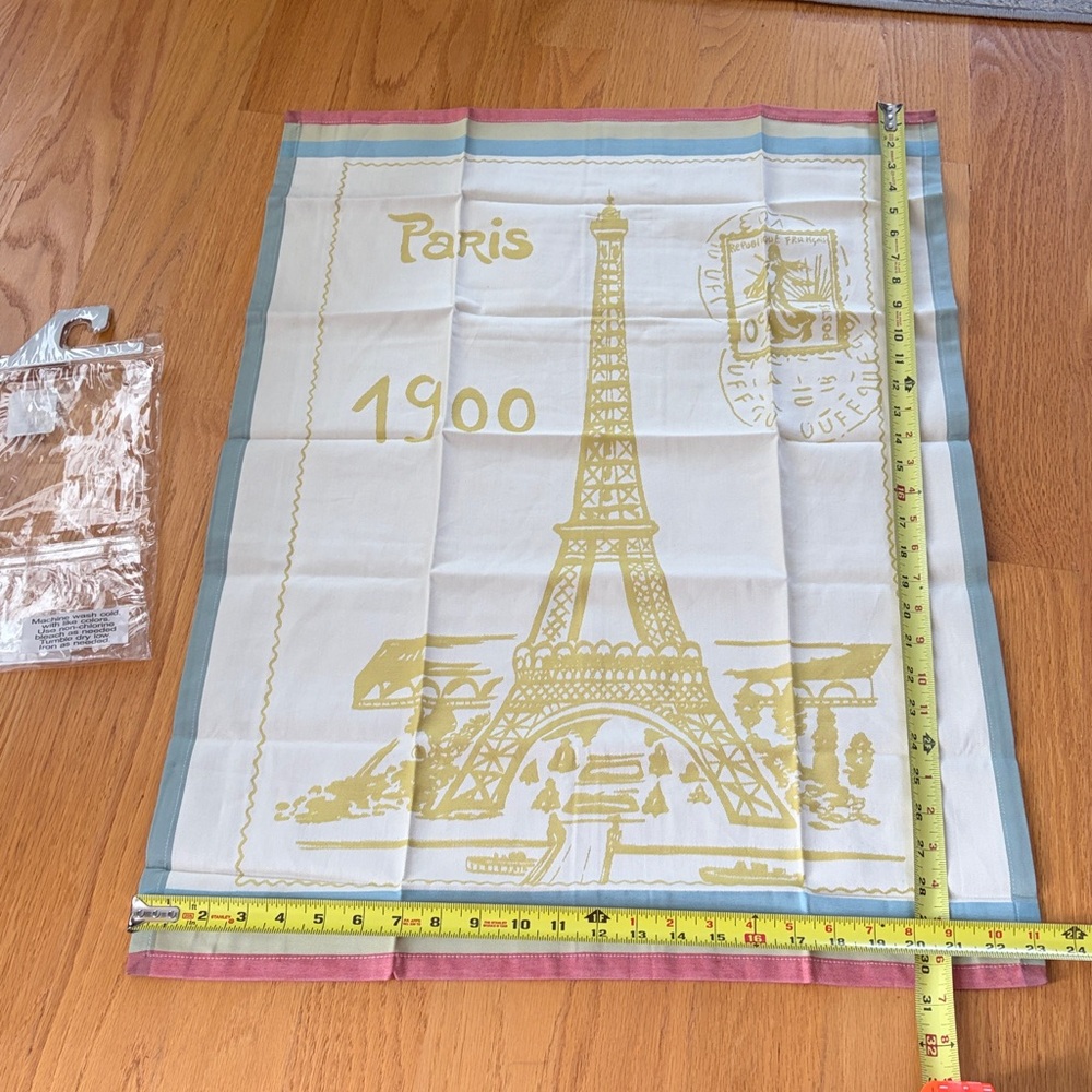 Isadora Paris kitchen towel Paris Eiffel Tower NWT/NIP - Picture 2 of 6